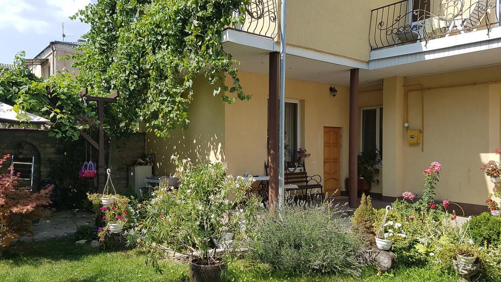 Villa Celebrity Kamianets-Podilskyi Exterior foto